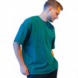 heavyweight tshirt grün seitlich model