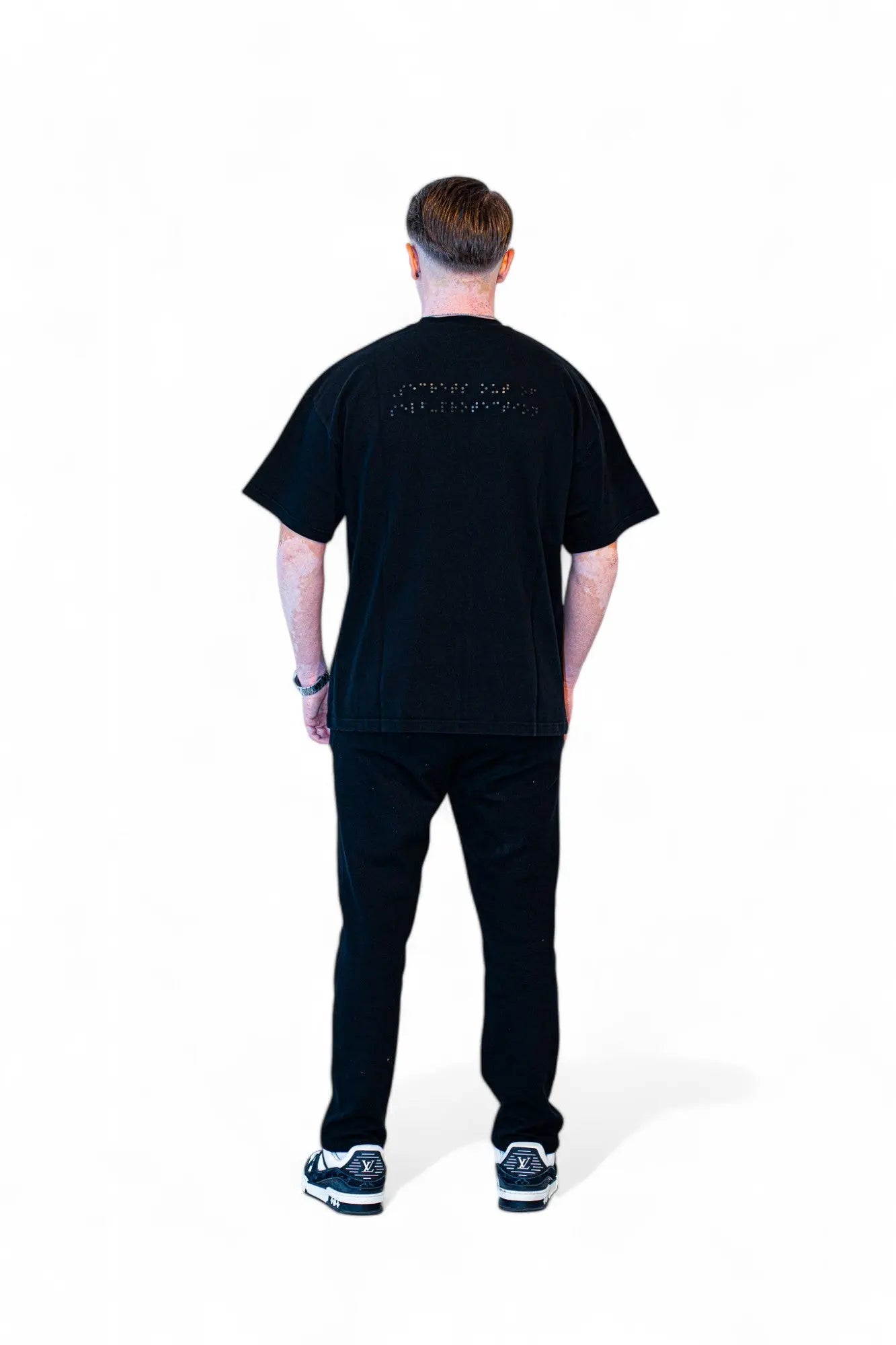 heavyweight tshirt schwarz laey mit model